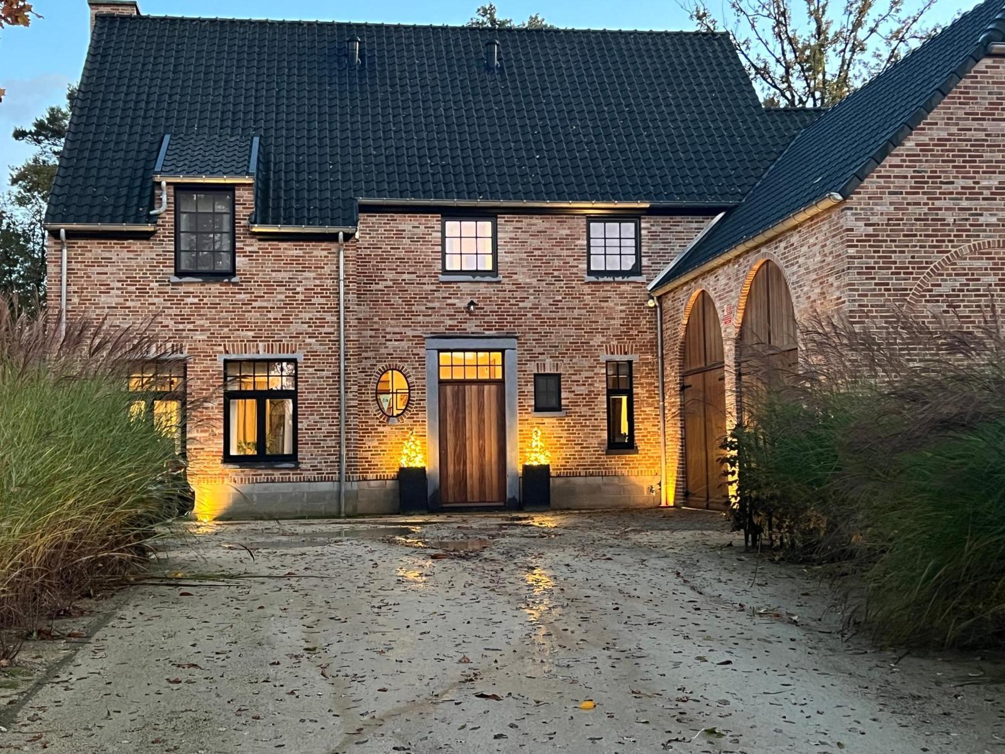 Het Herenhuis Genk Eksteriør bilde